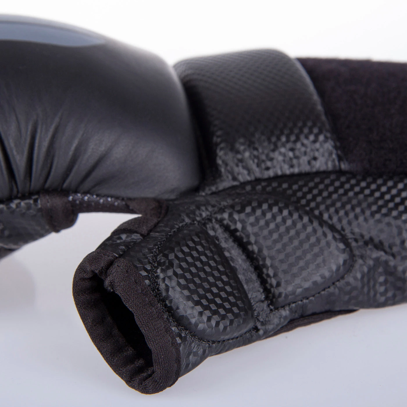 Fighter MMA Gloves Training - Black, FMG-001 4 Fighter MMA Gloves Training - Black, FMG-001 - Image 2