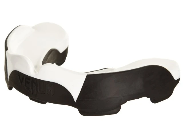 Mouth Guard Venum Predator - White/black, VENUM-0621 6 Mouth Guard Venum Predator - White/black, VENUM-0621 - Image 4