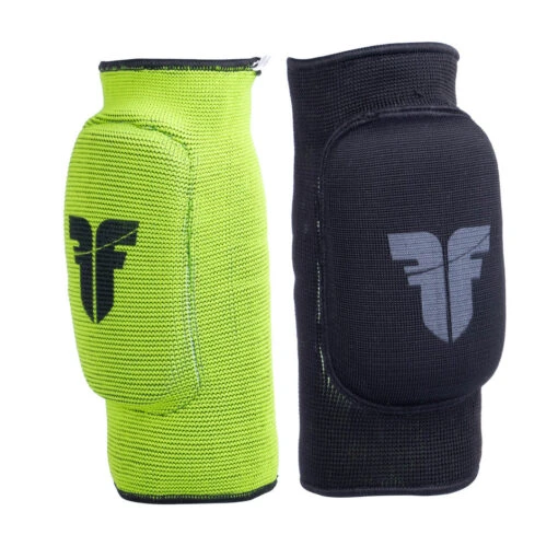 Fighter Reversible Elbow Guard - Black/green 3 Fighter Reversible Elbow Guard - Black/green -ADIDAS Sales Shop DSCF5295 1
