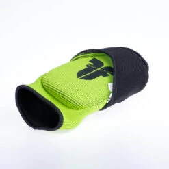 Fighter Reversible Elbow Guard - Black/green -ADIDAS Sales Shop DSCF5299