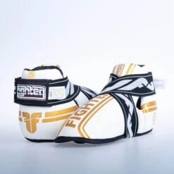 Fighter Foot Gear Stripe - SGP Edition - White/gold -ADIDAS Sales Shop JE1455 ST 04 02 ebfc8450 8cf9 41ba 9558 3798eee4f9c8