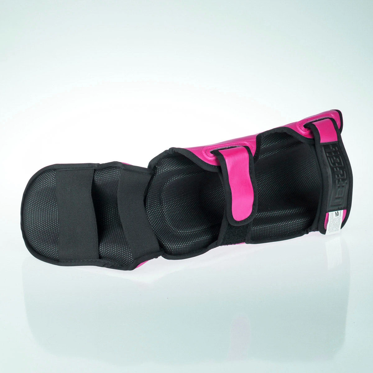 Fighter Shinguards Thai Ergo - Neon Pink/black, FSG-004NPB 5 Fighter Shinguards Thai Ergo - Neon Pink/black, FSG-004NPB - Image 3