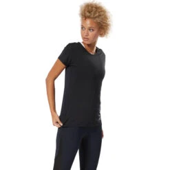 Reebok Activchill Tee - černá, DU4165 -ADIDAS Sales Shop eedf517edbf066e33fc5767543473c88