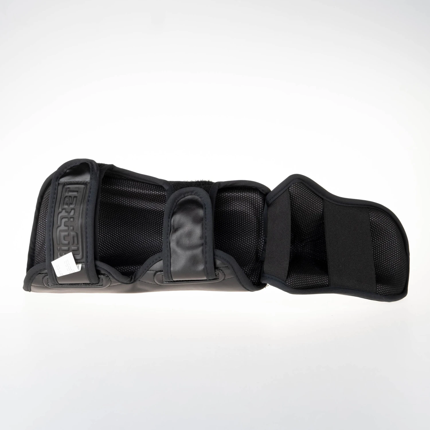 Fighter Shinguards Thai Ergo - Black, FSG-004BB 5 Fighter Shinguards Thai Ergo - Black, FSG-004BB - Image 3